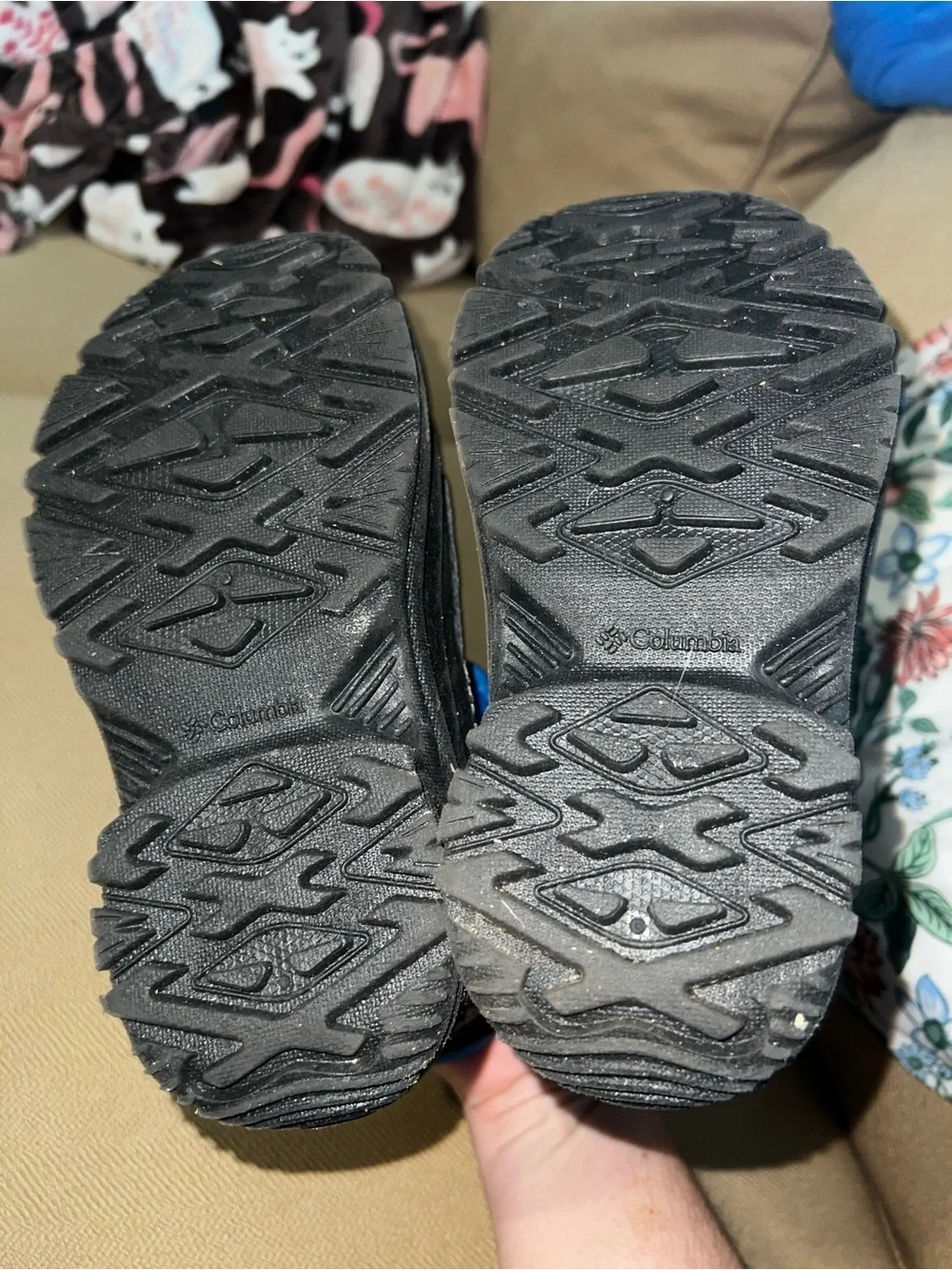 NWT Columbia Kids' Bugaboo Gray & Black Omni-Heat Winter Boots with Blue Accents